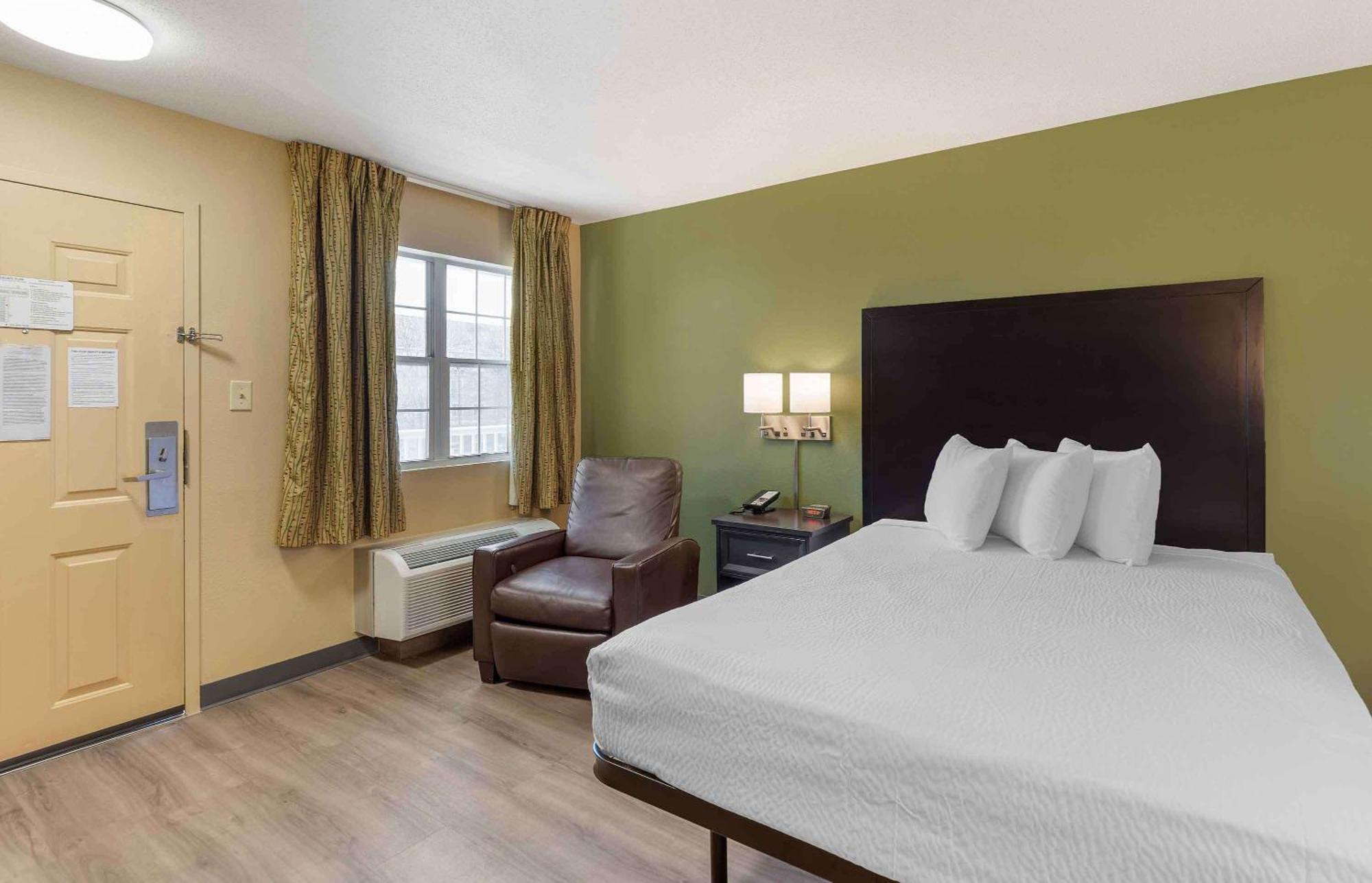 Extended Stay America Suites - St Louis - Westport - E Lackland Rd Maryland Heights Exteriör bild