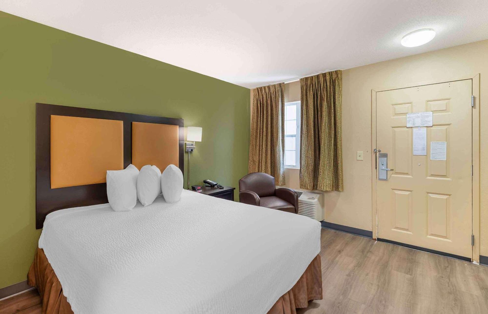 Extended Stay America Suites - St Louis - Westport - E Lackland Rd Maryland Heights Exteriör bild