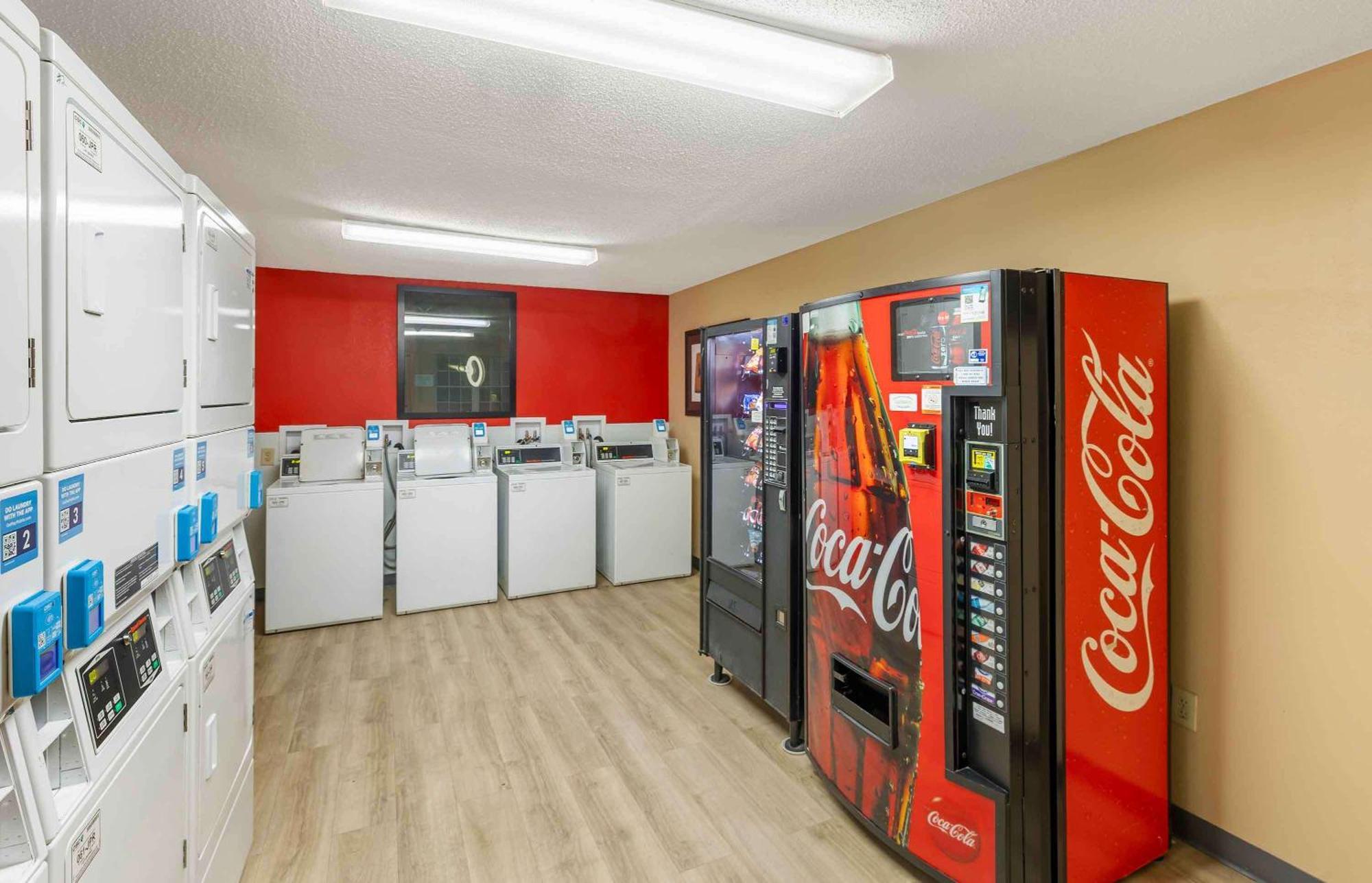 Extended Stay America Suites - St Louis - Westport - E Lackland Rd Maryland Heights Exteriör bild