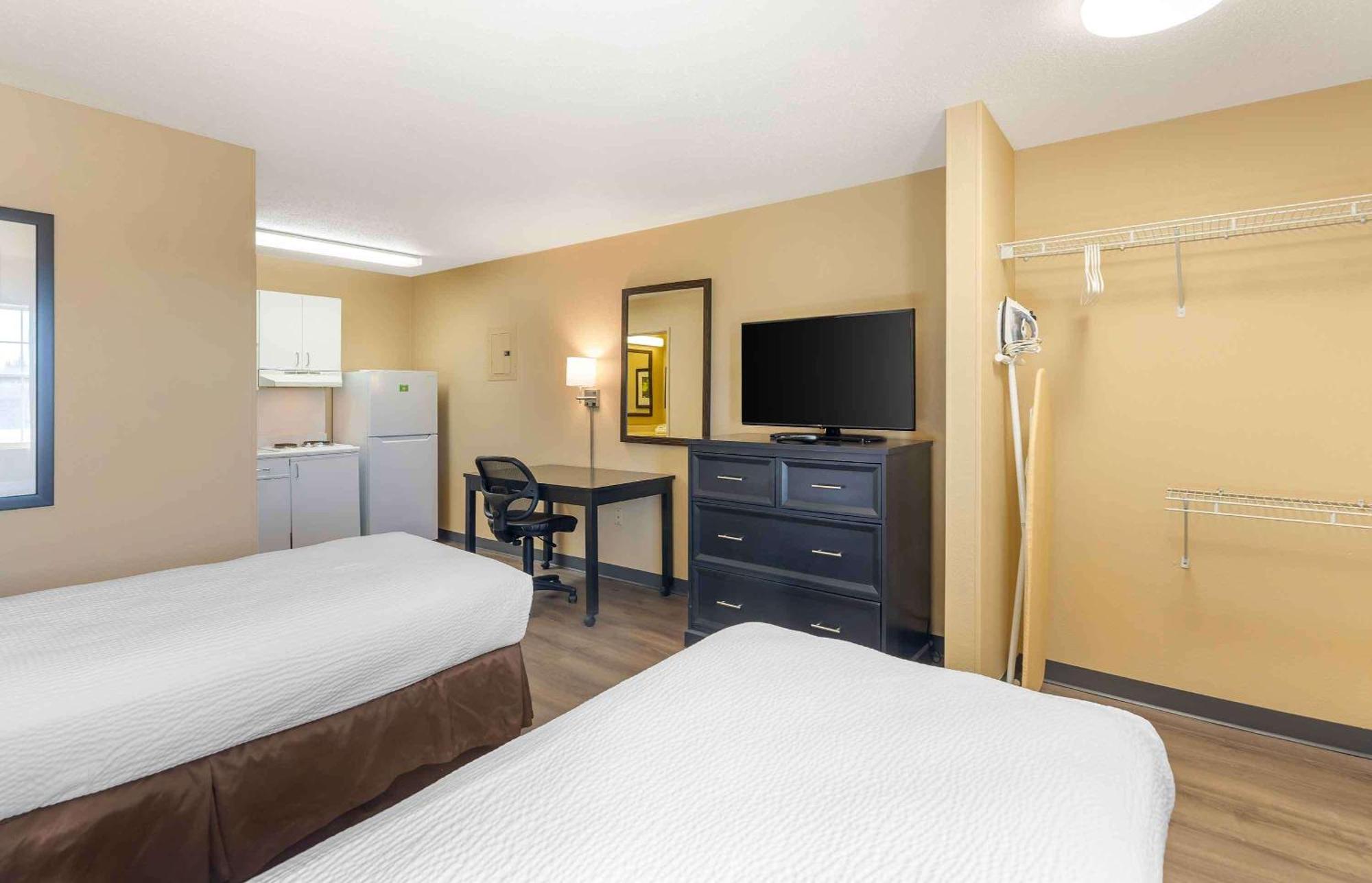 Extended Stay America Suites - St Louis - Westport - E Lackland Rd Maryland Heights Exteriör bild