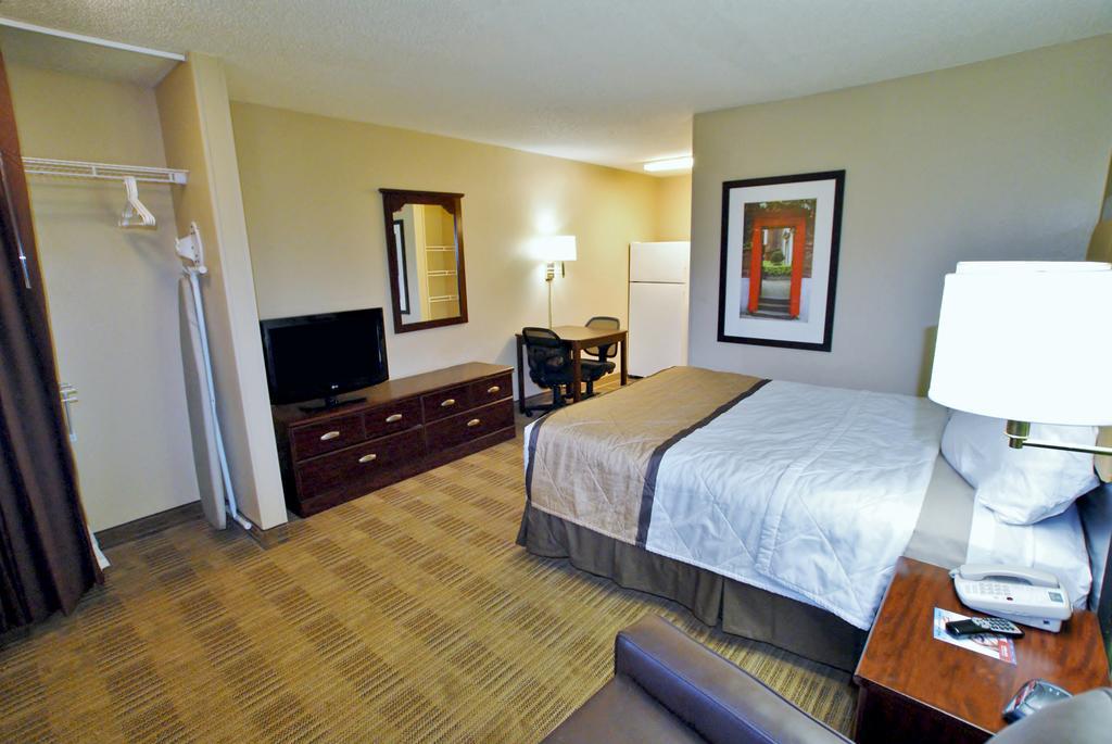 Extended Stay America Suites - St Louis - Westport - E Lackland Rd Maryland Heights Exteriör bild